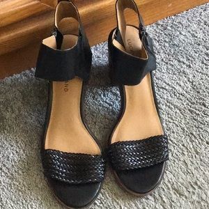 Lucky brand black sandals, size 9 NWOT